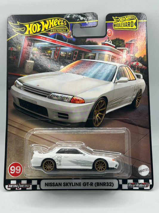 Hot Wheels Premium Boulevard #99 Nissan Skyline GT-R (BNR32)